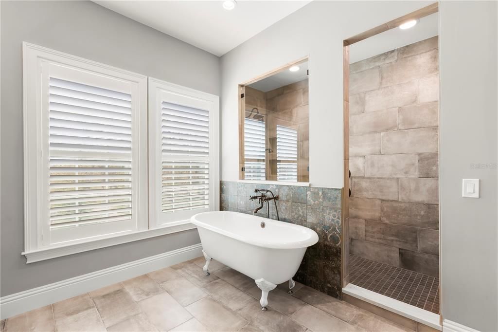 Bathroom, Free Standing Baths, Interior, Recessed Lighting