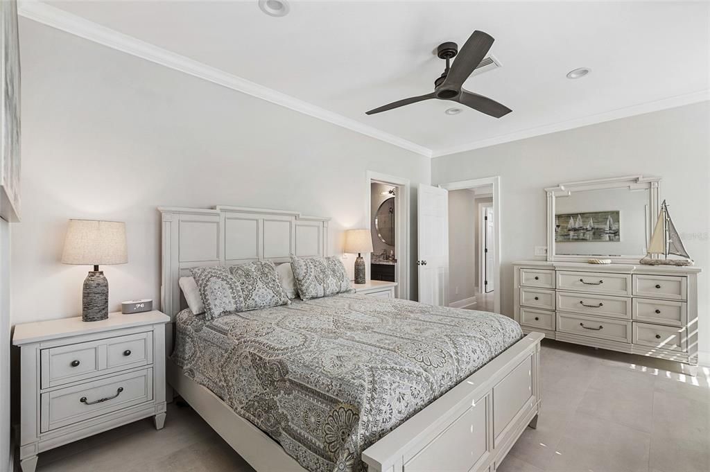 Bedroom, Interior, Recessed Lighting