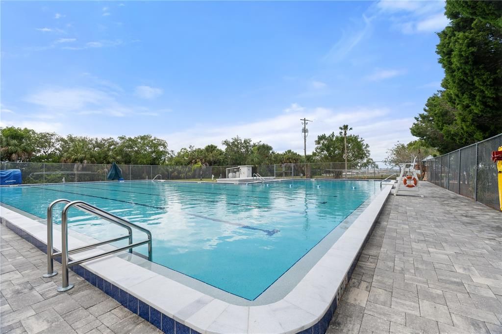 Exterior, Pool