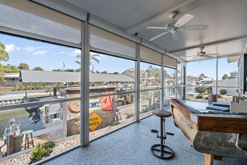 Interior, Sun Room, Water