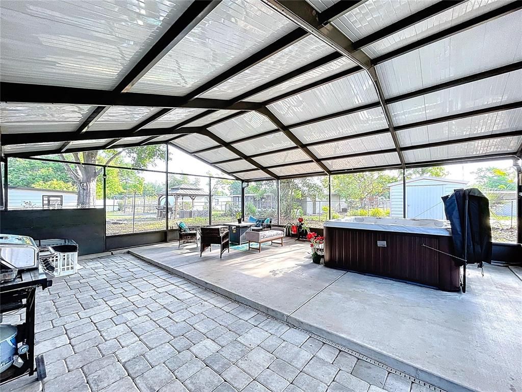 Hot Tub, Interior, Sun Room