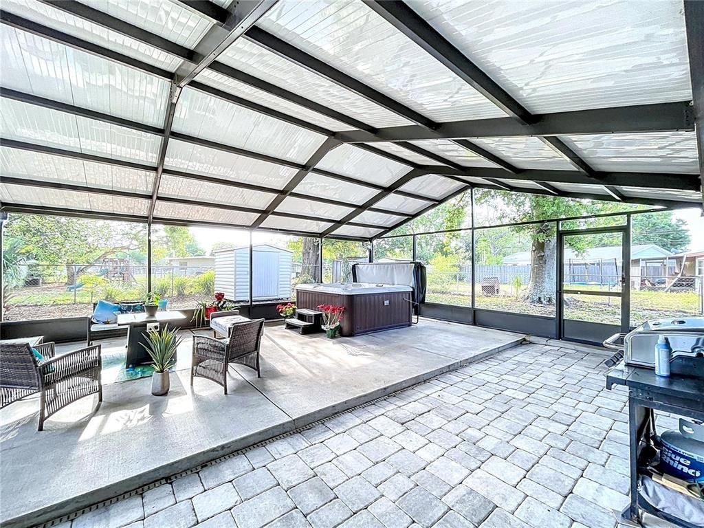 Hot Tub, Interior, Sun Room