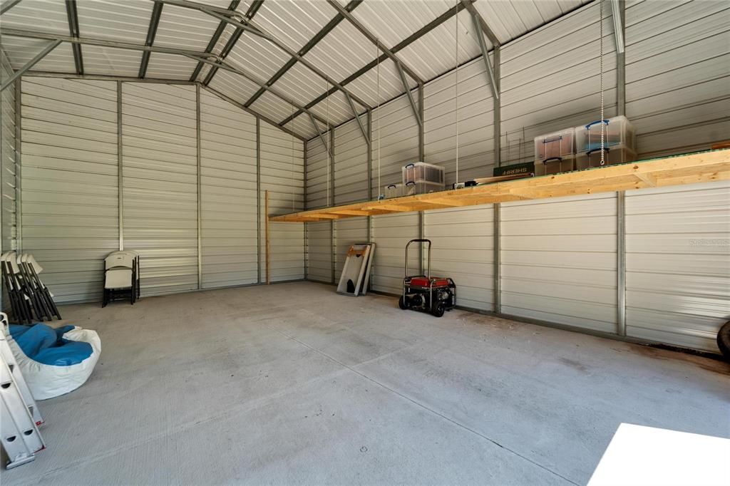 Garage, Interior