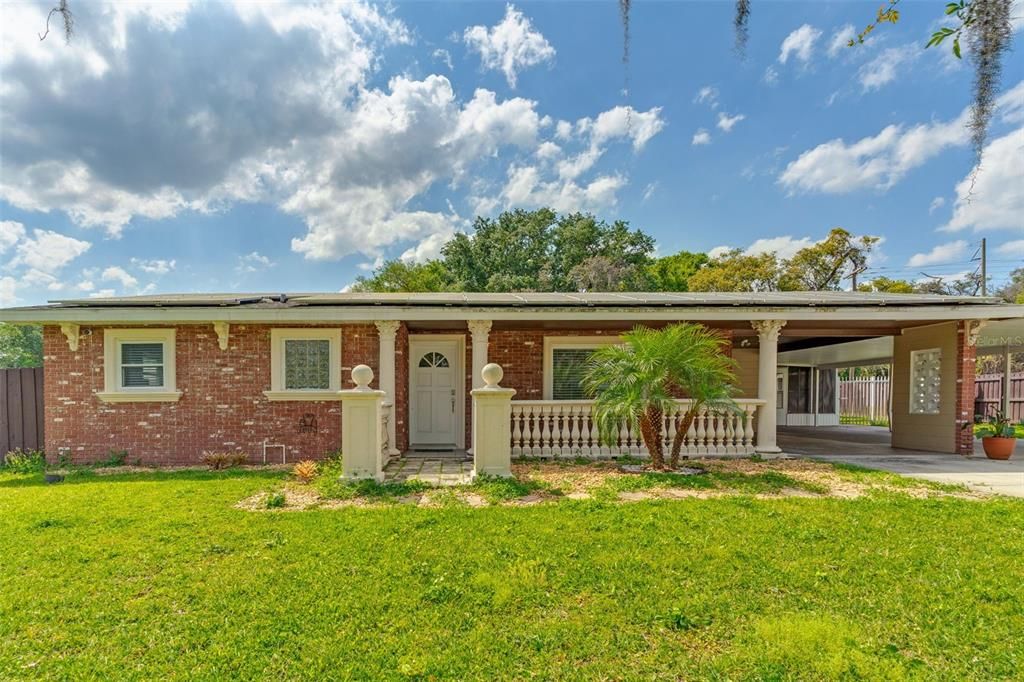 Exterior, Facade, Brick Facade, Ranch