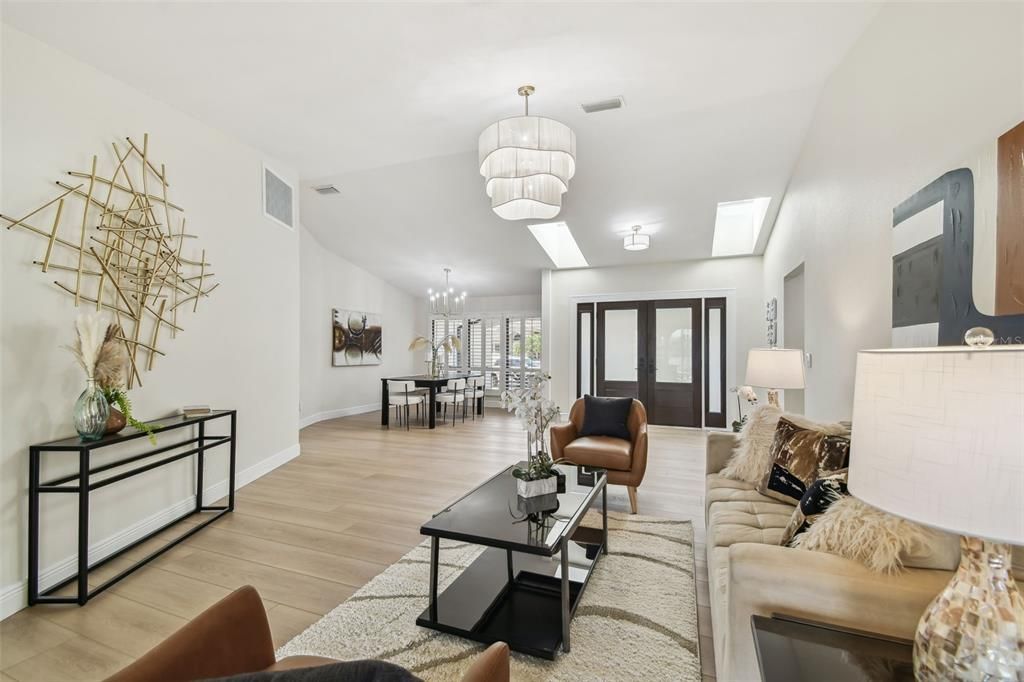 Chandelier, Dining room, Interior, Living room, Wood Texture Flooring
