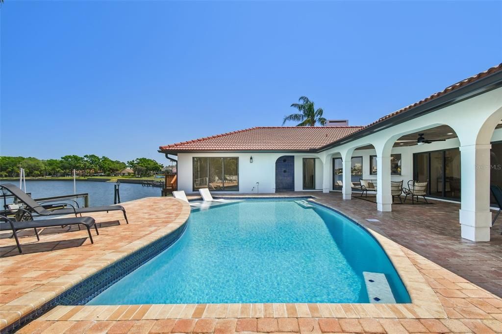 Exterior, Pool, Water