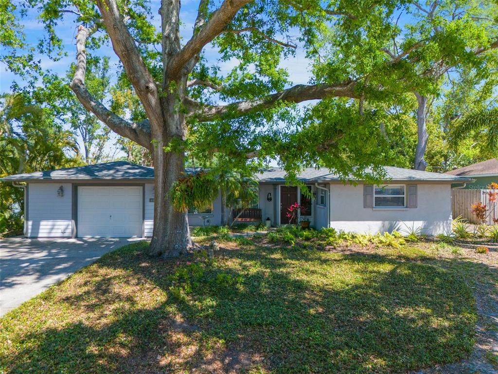 Attached, Backyard, Exterior, Facade, Ranch