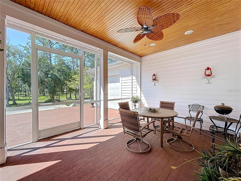 Dining room, Interior, Recessed Lighting, Sun Room, Wooden Ceilings, Wood Texture Flooring