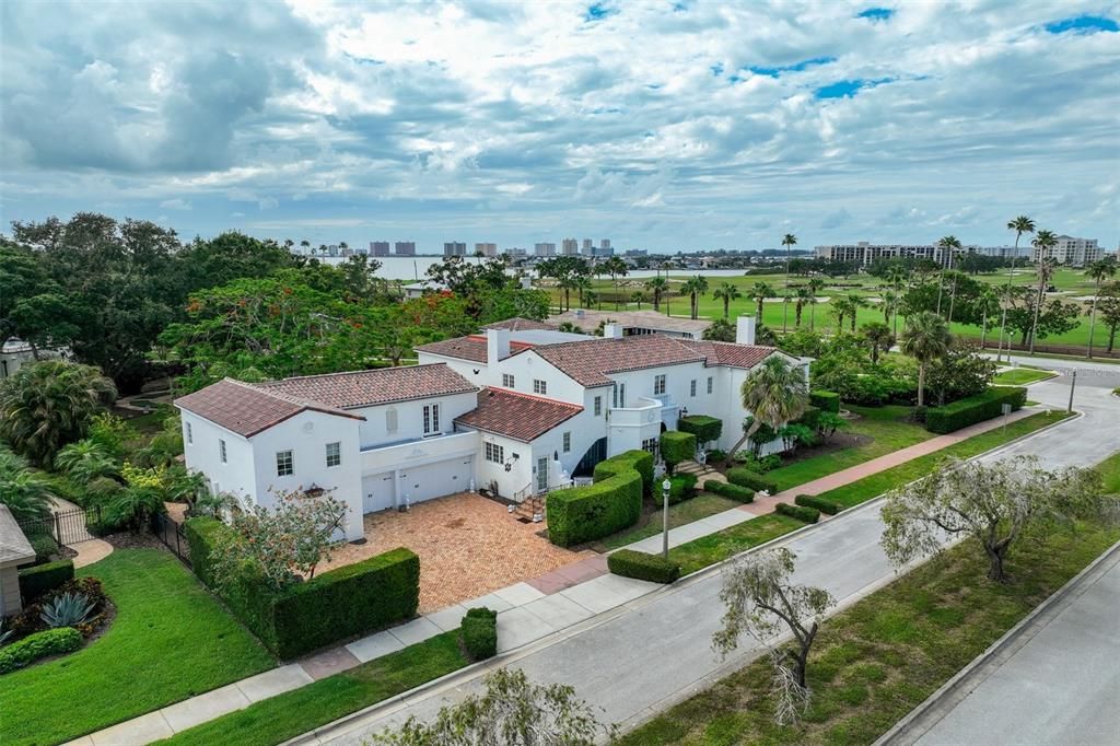 Exterior, Drone