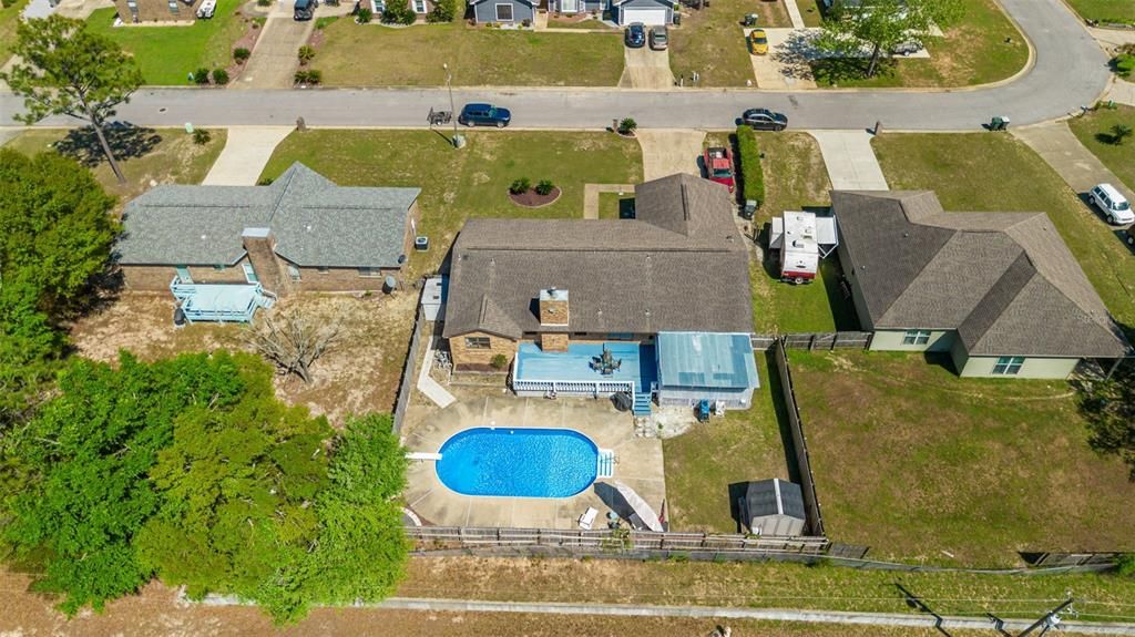 Exterior, Drone