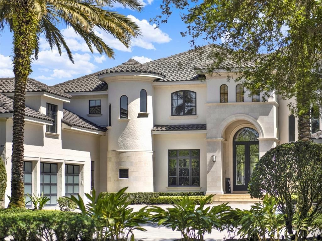 Exterior, Facade, Mediterranean