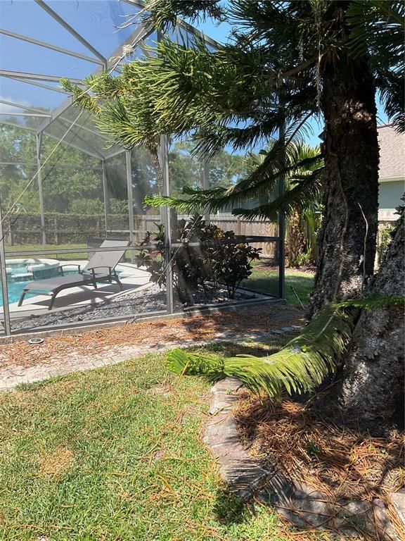 Exterior, Glass Ceilings, Pool, Sun Room