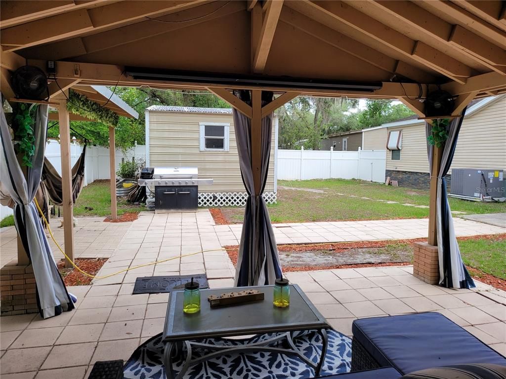 Backyard, Exterior