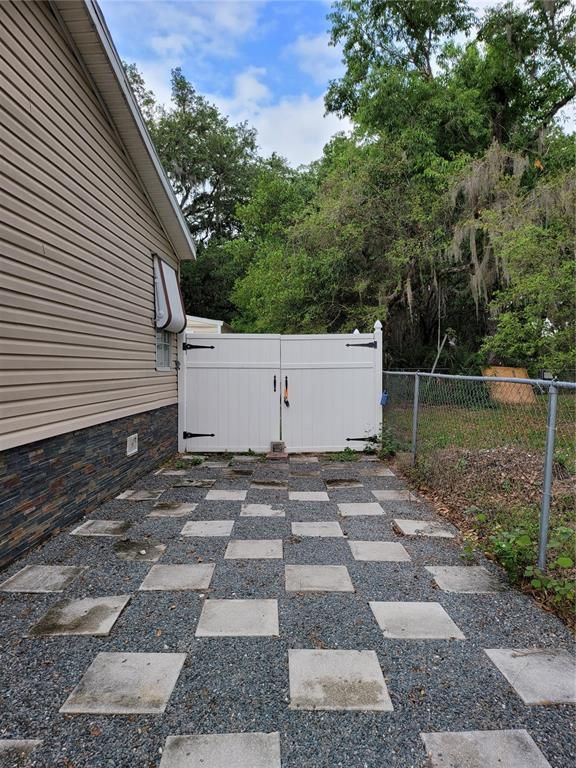 Exterior, Hot Tub