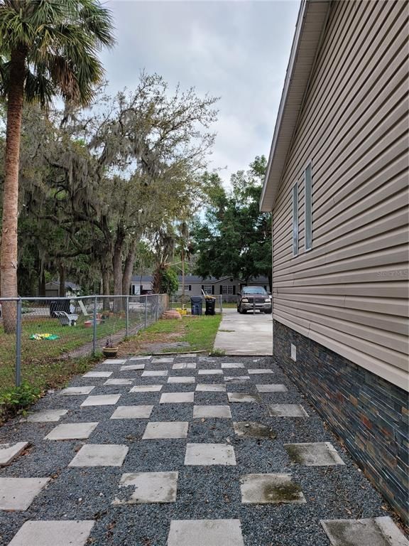 Backyard, Exterior
