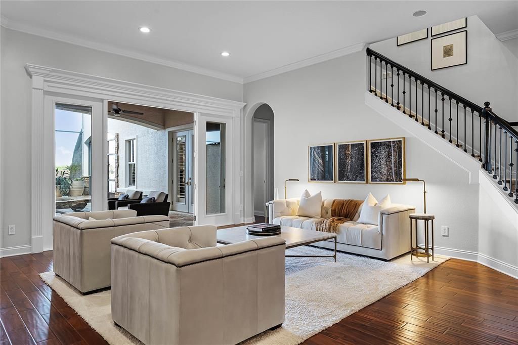 Interior, Living room, Recessed Lighting, Wood Texture Flooring