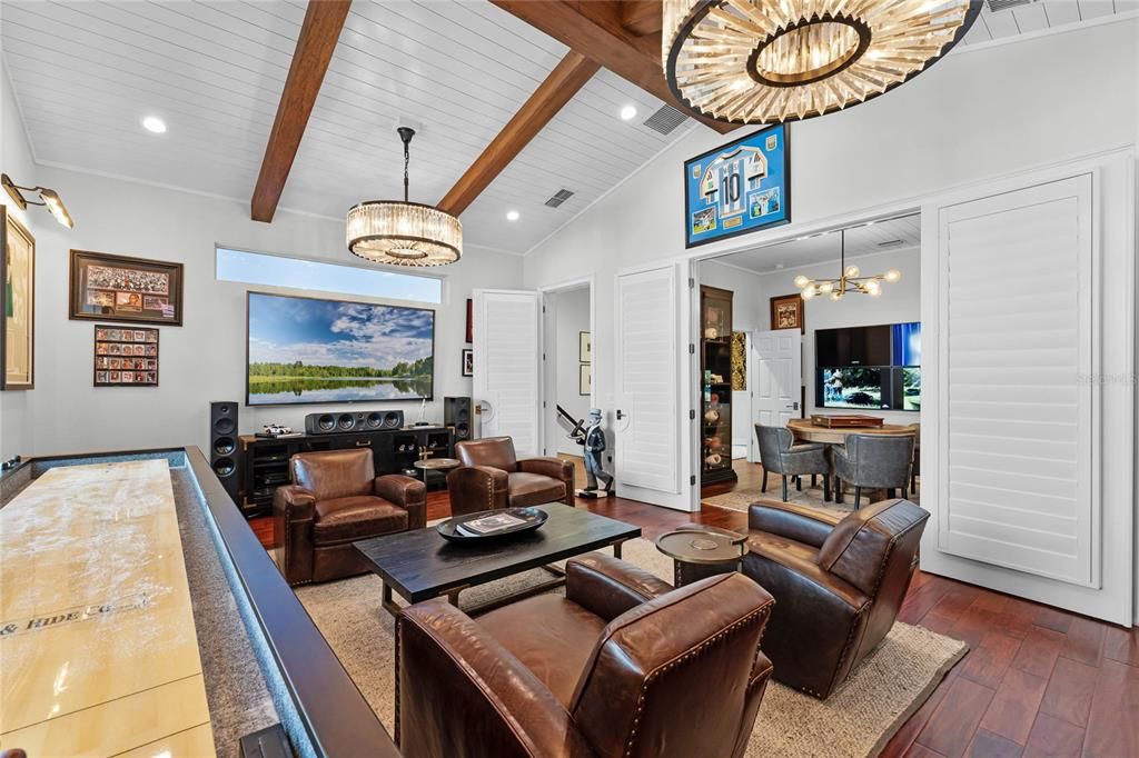 Dining room, Interior, Living room, Pendant Lights, Recessed Lighting, Wooden Beams, Wood Texture Flooring