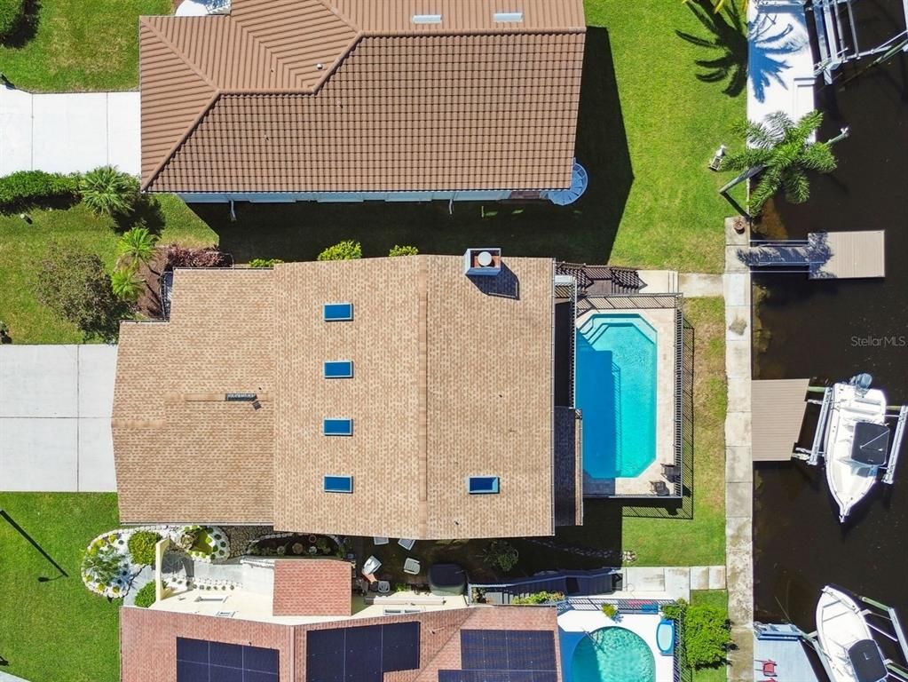 Exterior, Drone