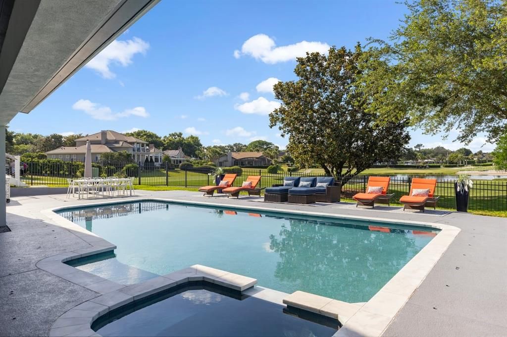 Exterior, Pool