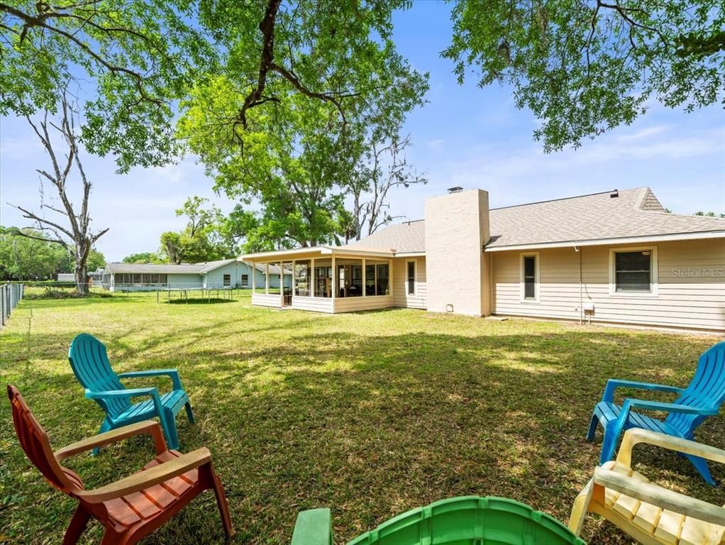 Backyard, Exterior