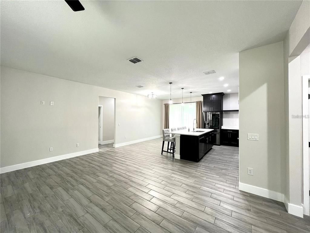 Dining room, Interior, Kitchen, Pendant Lights, Recessed Lighting, Wood Texture Flooring
