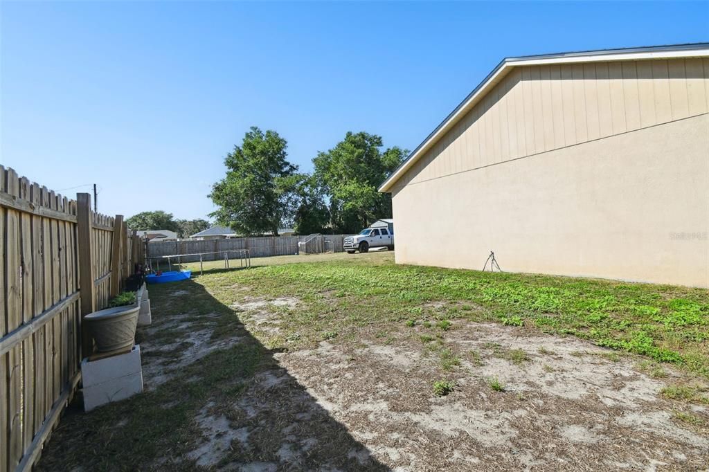 Backyard, Exterior