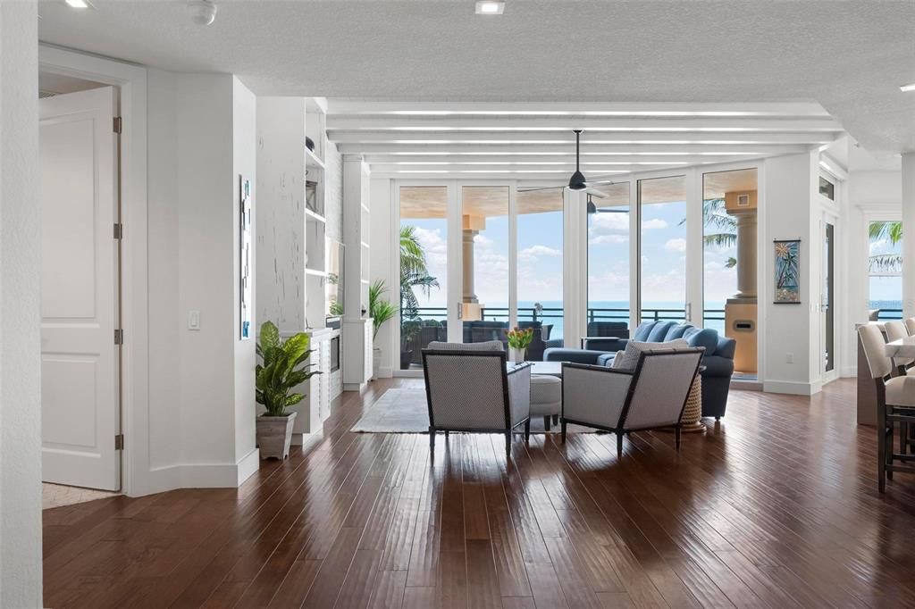 Interior, Living room, Pendant Lights, Recessed Lighting, Water, Wood Texture Flooring