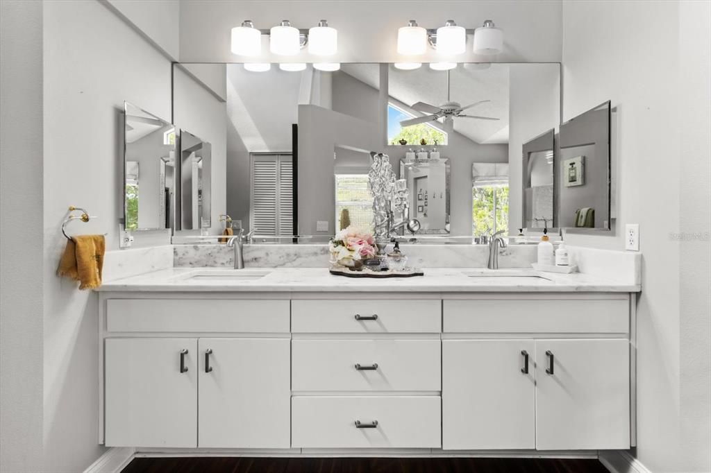 Bathroom, Dual Sink Vanities, Interior, Wood Texture Flooring