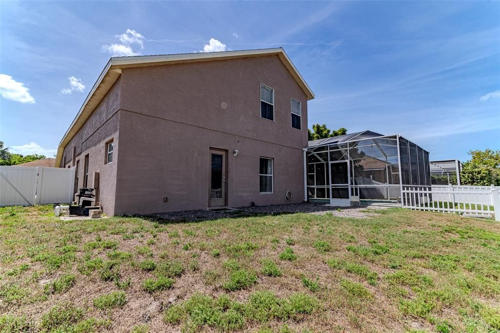 Backyard, Exterior