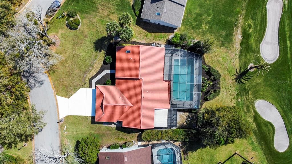 Exterior, Drone