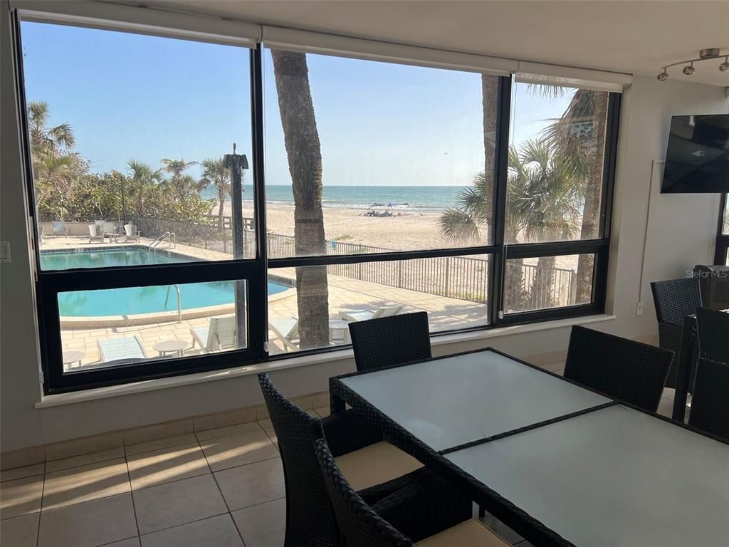 Dining room, Interior, Water