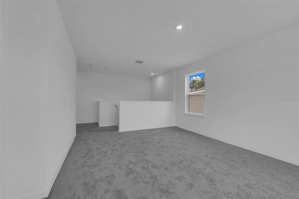 Empty room, Interior, Recessed Lighting