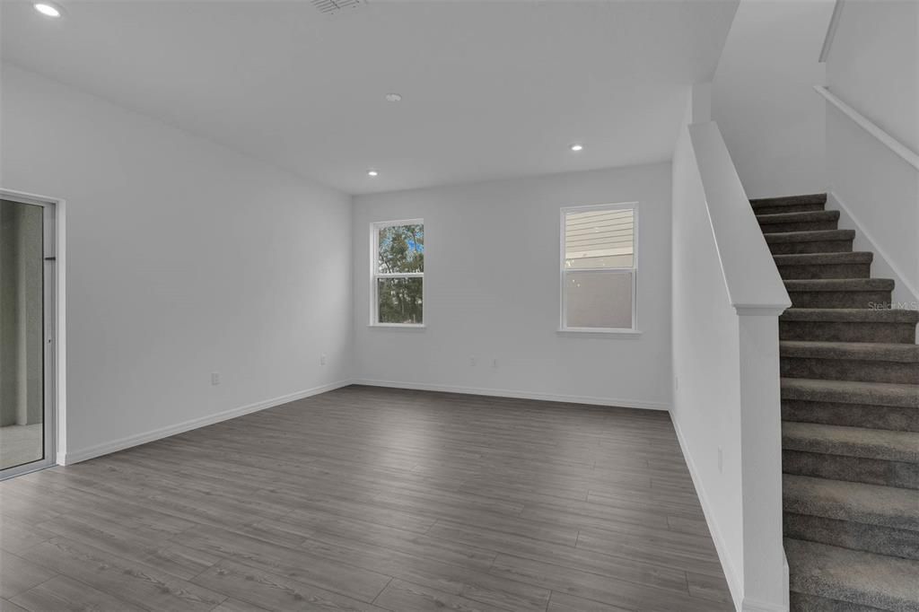Empty room, Interior, Recessed Lighting, Wood Texture Flooring