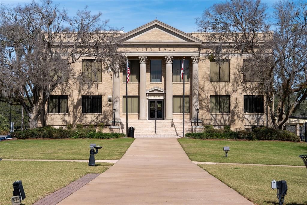 Exterior, Facade, French Provincial