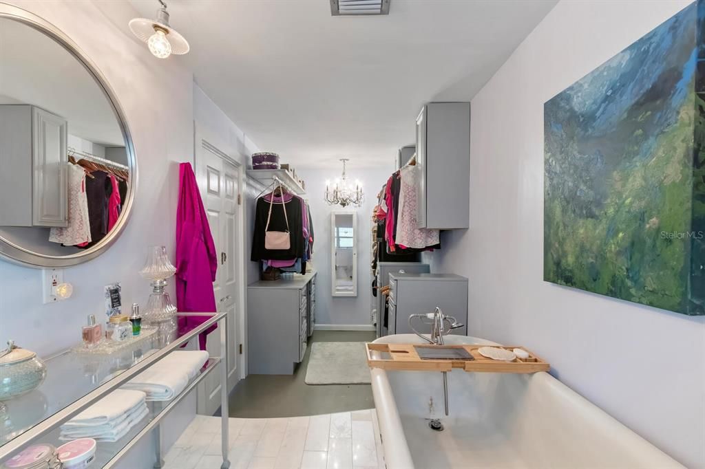 Chandelier, Interior, Walk-in Closets, Wood Texture Flooring