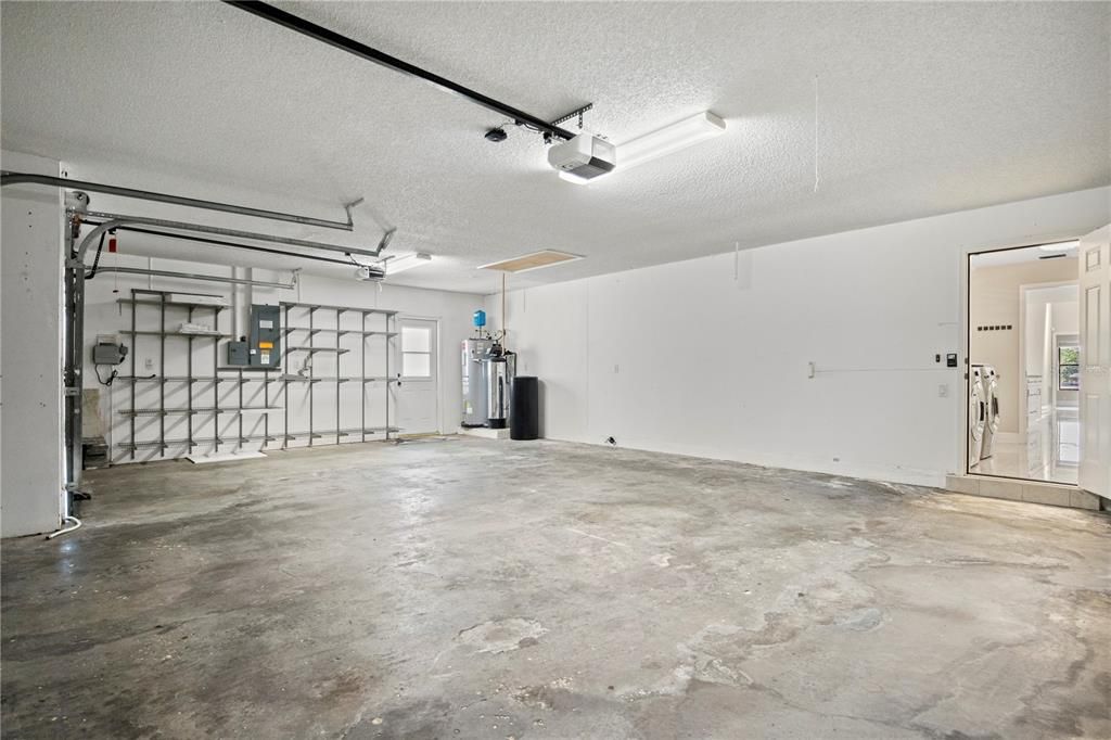 Garage, Interior