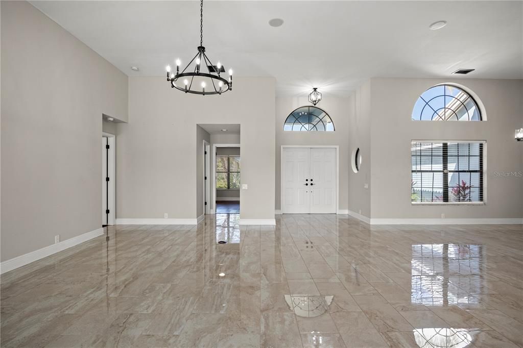 Chandelier, Empty room, Interior, Pendant Lights