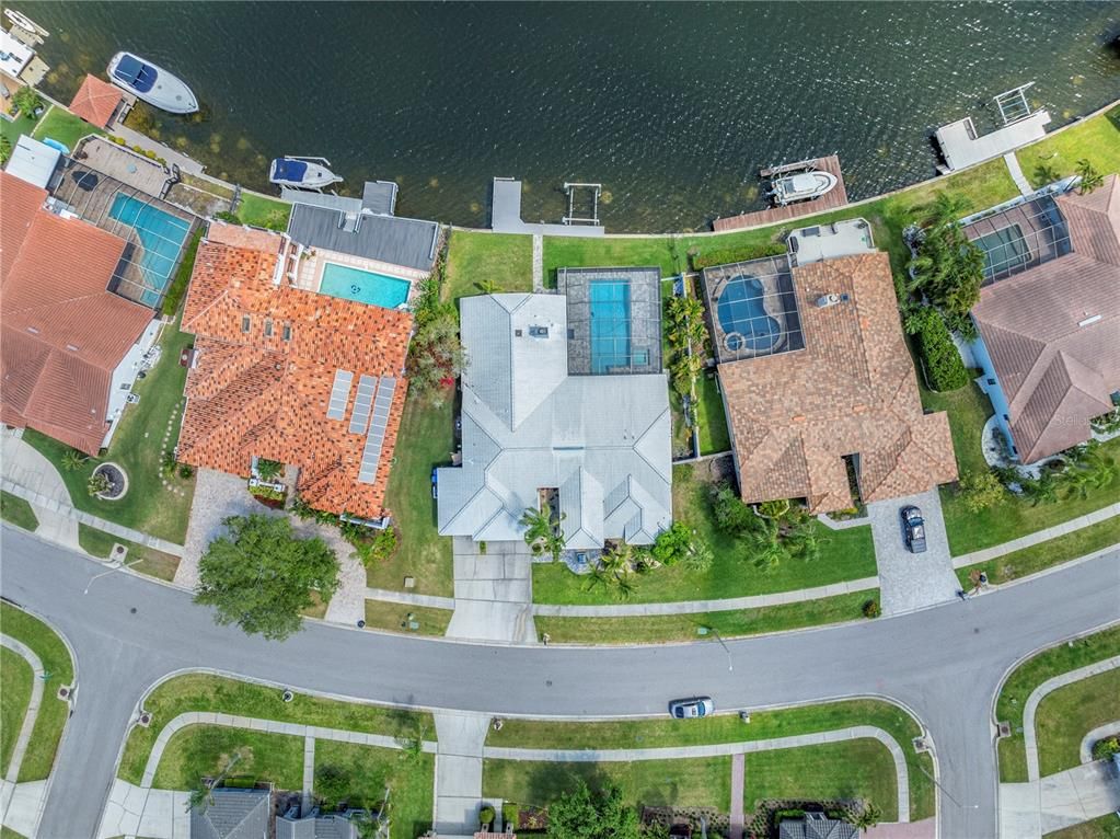 Exterior, Drone