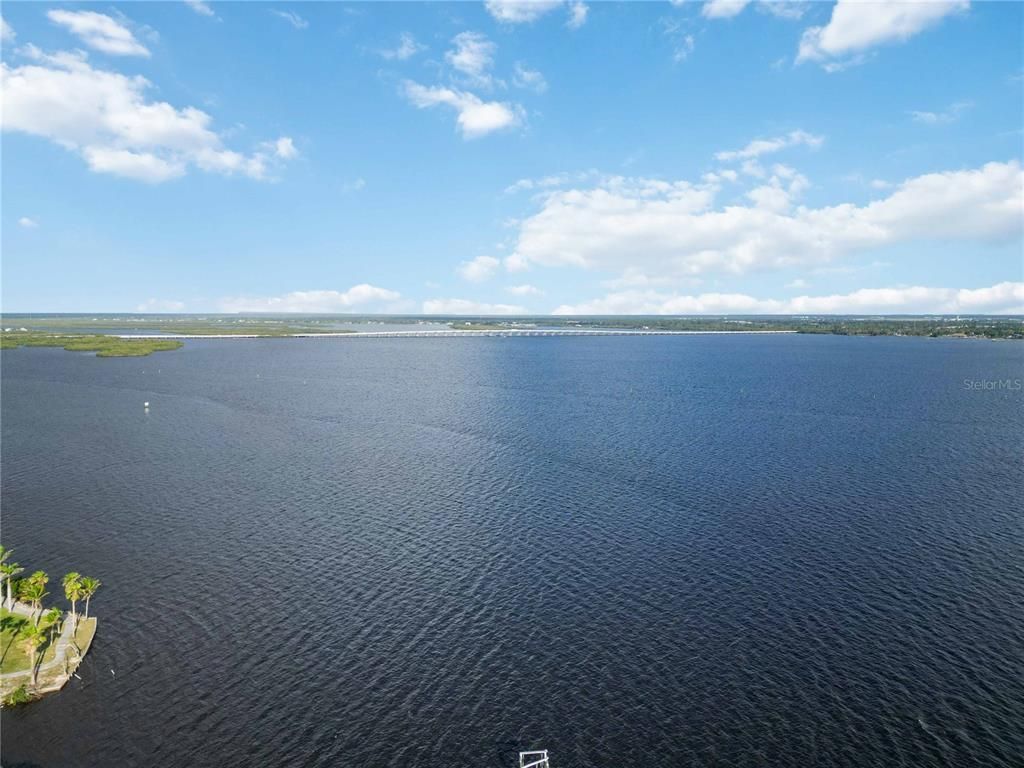 Exterior, Lake