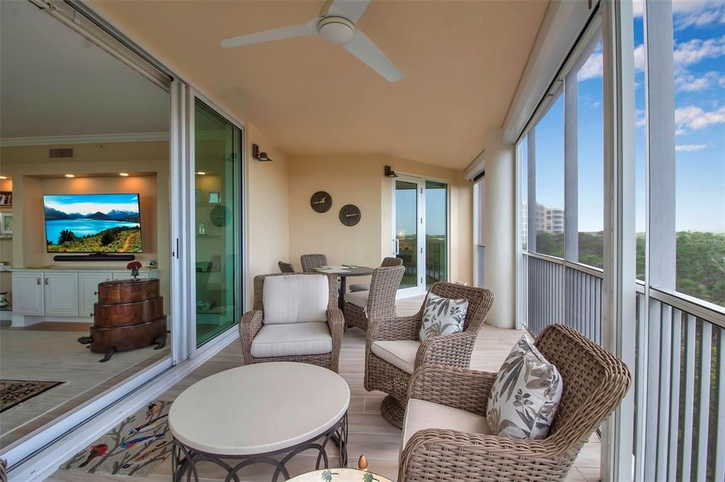 Dining room, Interior, Living room, Sun Room