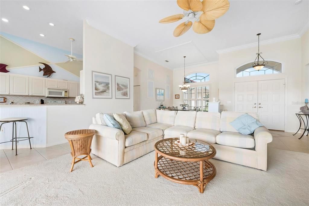 Dining room, Interior, Kitchen, Living room, Pendant Lights, Recessed Lighting