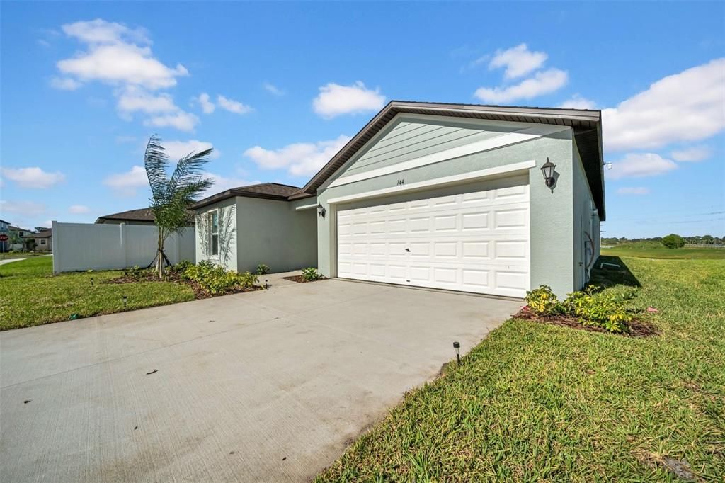 Detached Garage, Exterior