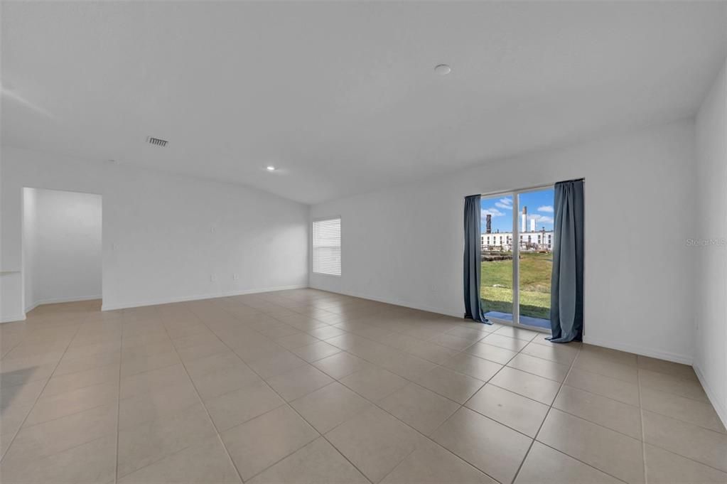 Empty room, Interior, Recessed Lighting