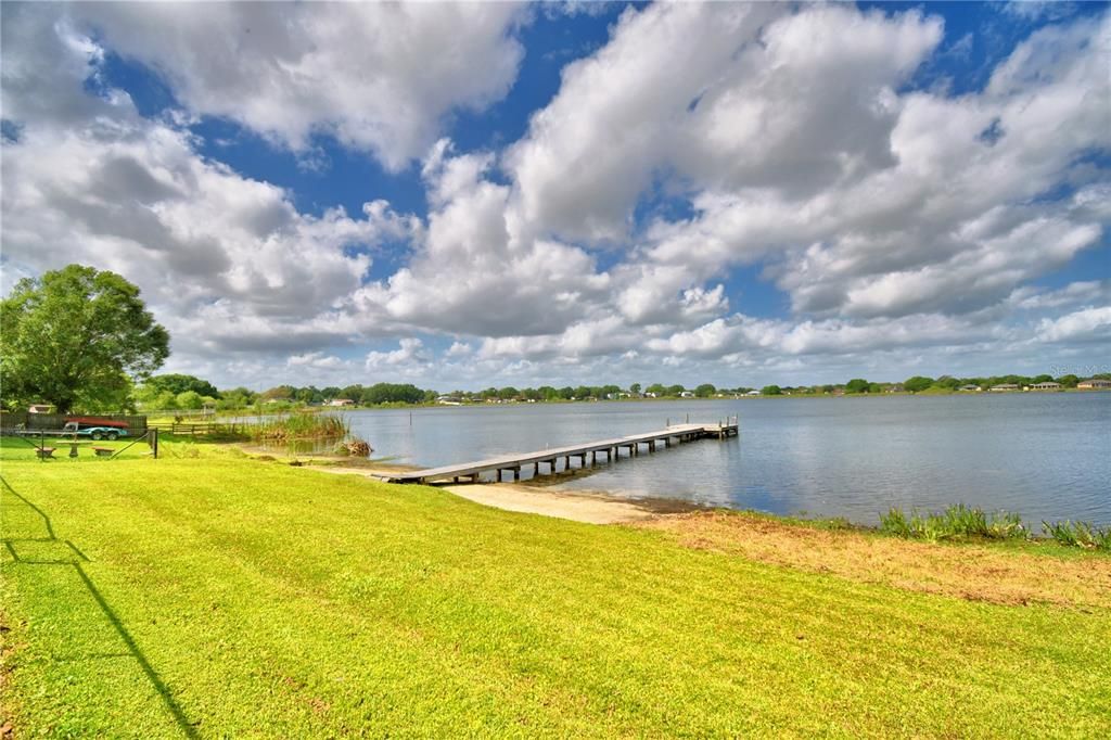 Exterior, Lake
