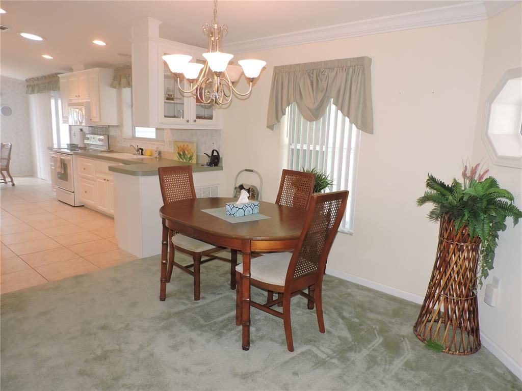 Chandelier, Dining room, Interior, Kitchen, Recessed Lighting