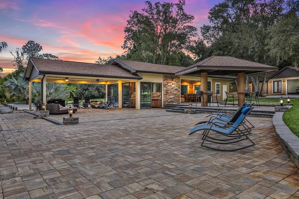 Backyard, Exterior
