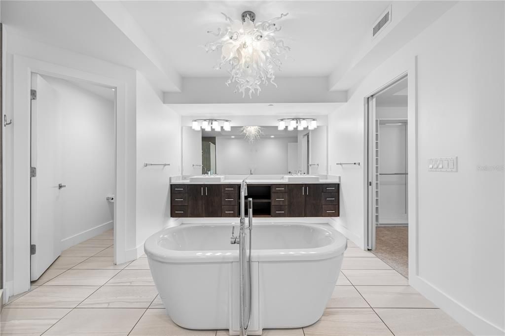 Bathroom, Dual Sink Vanities, Free Standing Baths, Interior