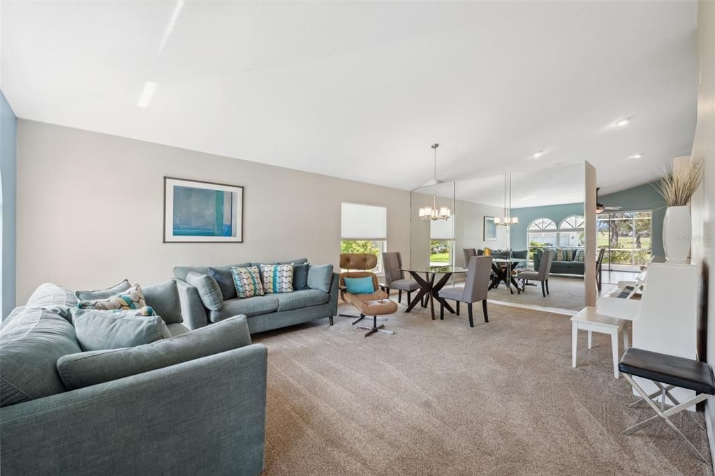 Dining room, Interior, Living room, Pendant Lights, Recessed Lighting
