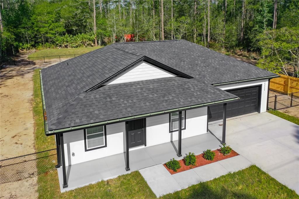 Exterior, Drone