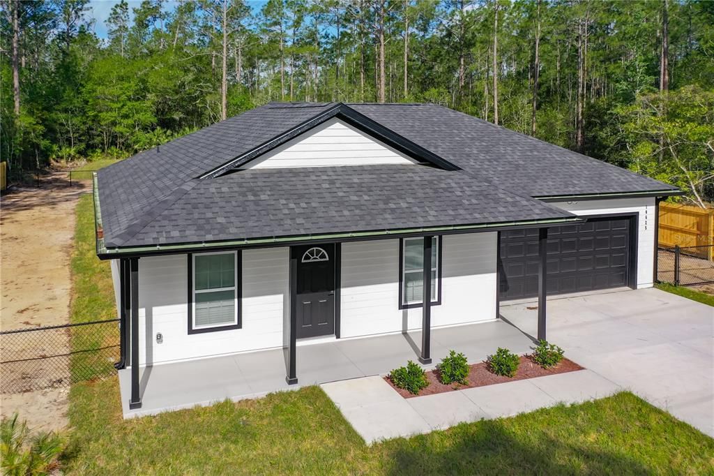 Attached, Exterior, Facade, Ranch